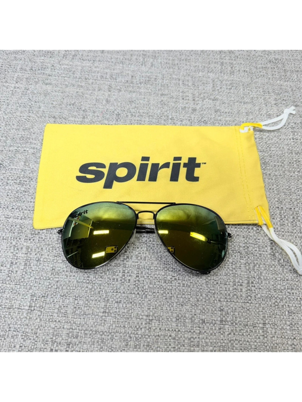 Spirit Airlines Aviator Sunglasses Mirrored Lens Black Frame Logo Yellow Bag